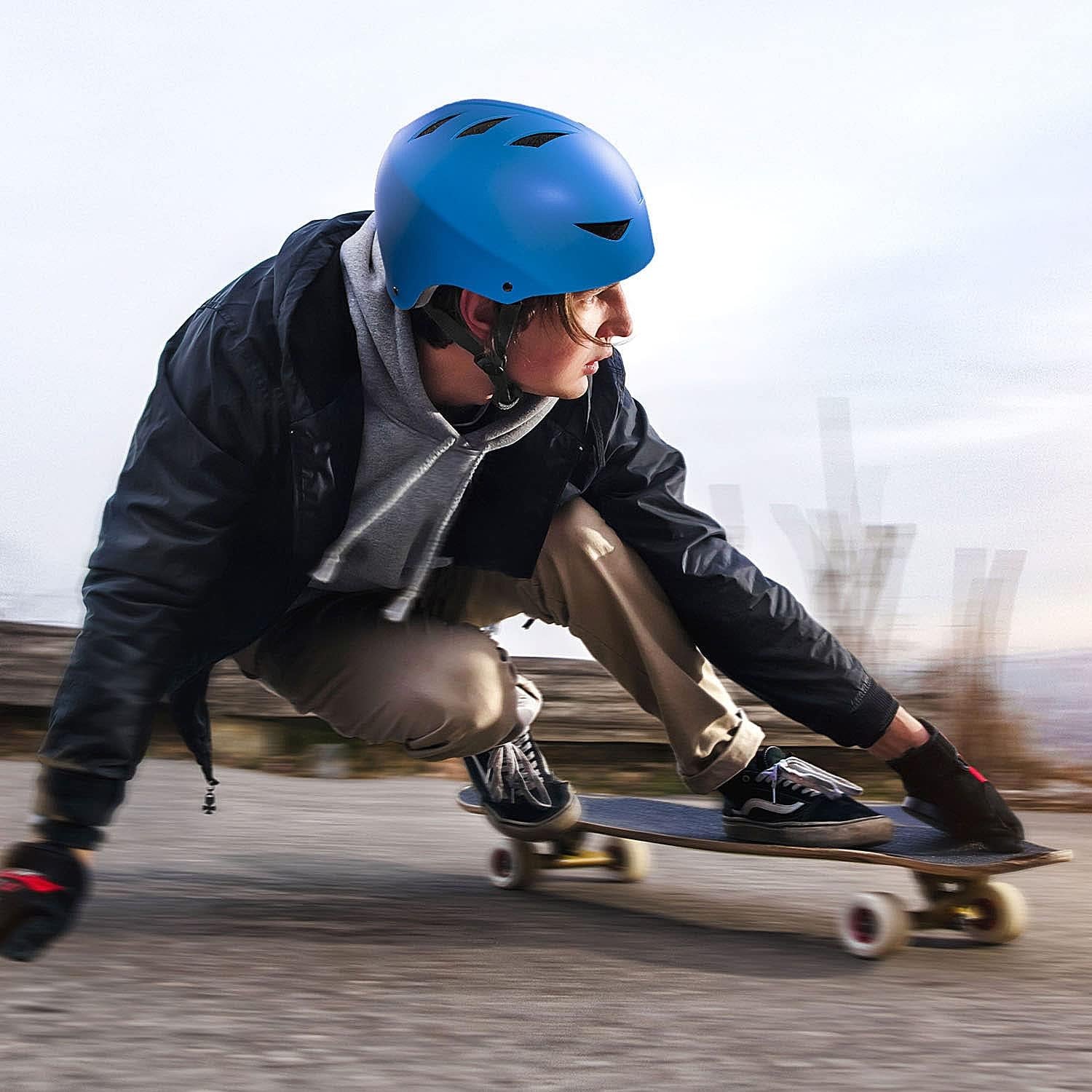 Skateboard Helmet, Cpsc-Compliant Bike Helmet BMX Helmet Multi-Sport Helmet for Youth Men and Women